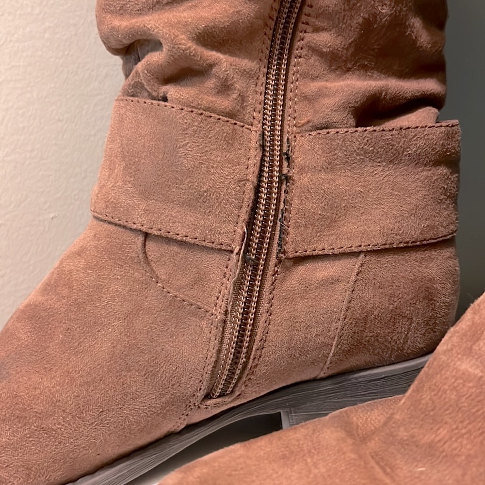 Kenneth Cole Reaction Chloe Twist Caramel Boot size 1 - Picture 6 of 10
